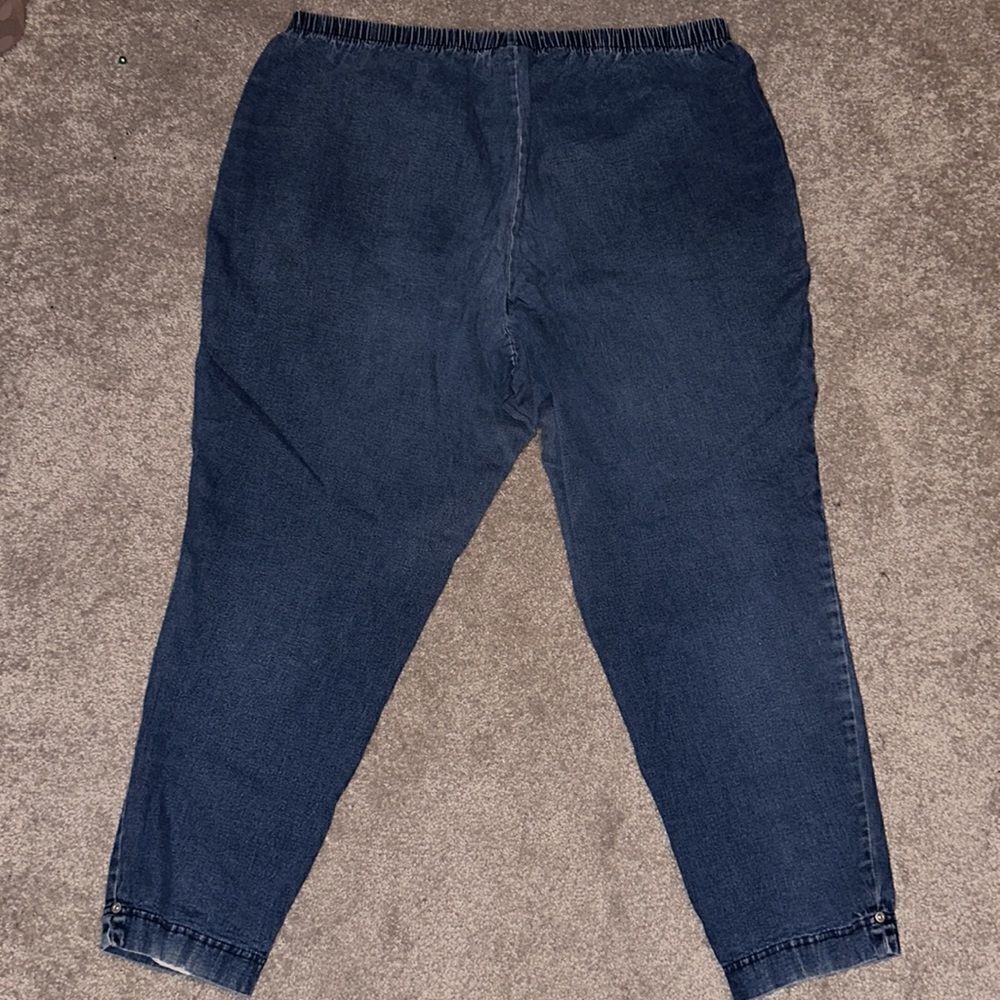 Essentials Plus Size Distressed Jeggings! - Picture 7 of 8